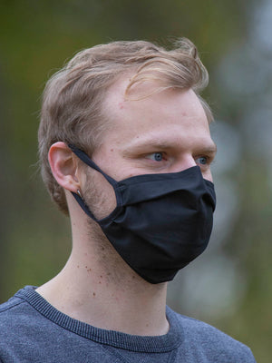 Lymedin musta kasvomaski